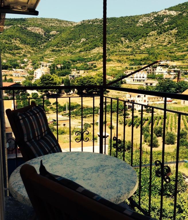 Hill House Marija Apartman Komiža Kültér fotó