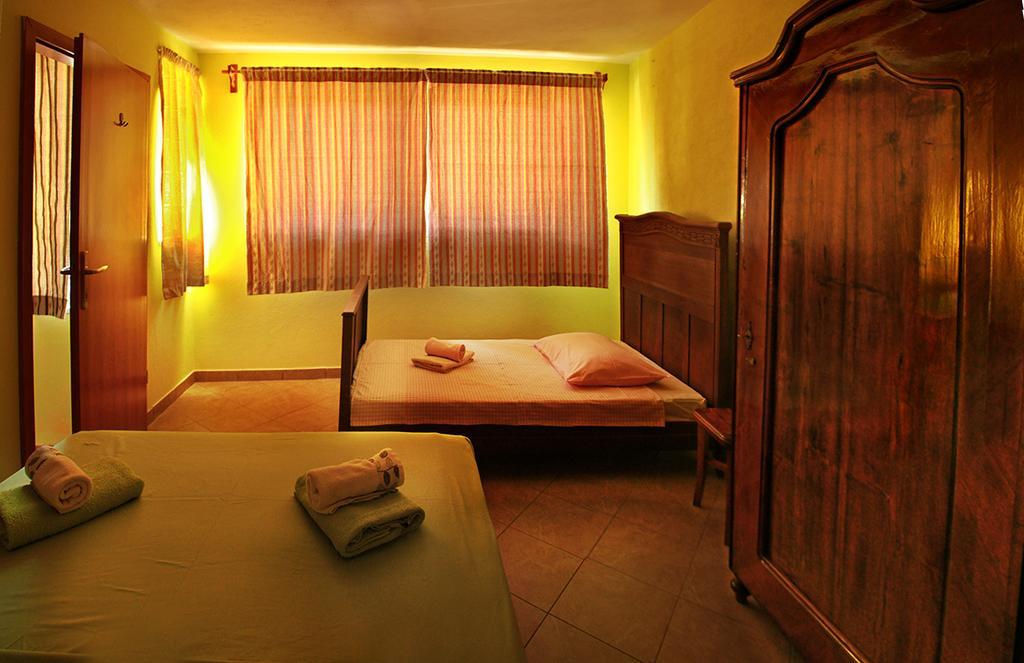 Hill House Marija Apartman Komiža Kültér fotó