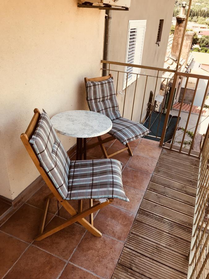 Hill House Marija Apartman Komiža Kültér fotó